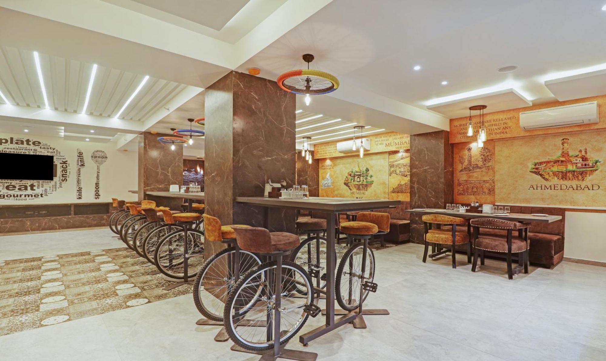 Treebo Premium Seven Lake View حيدر أباد المظهر الخارجي الصورة