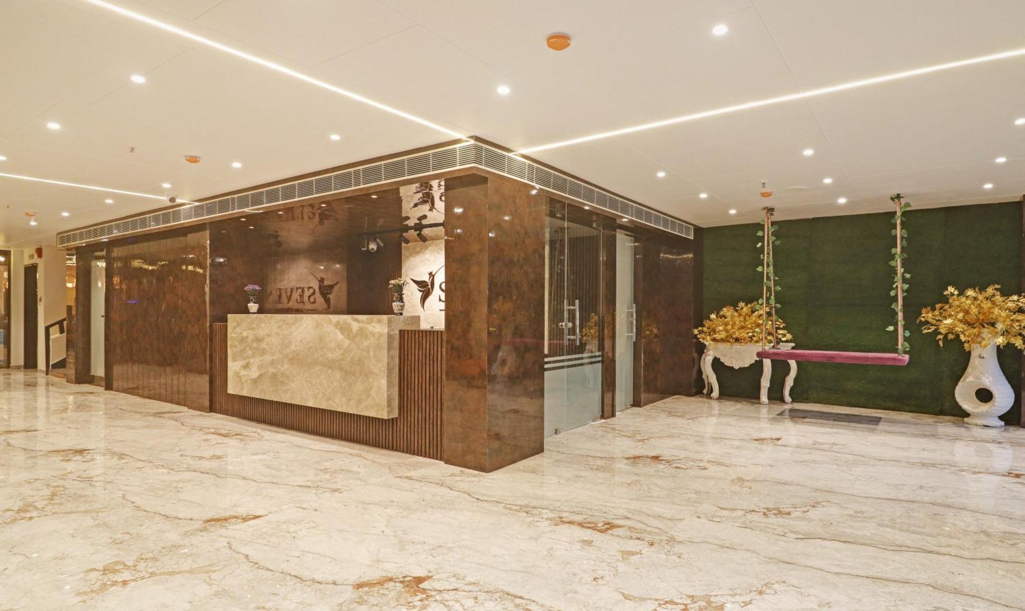 Treebo Premium Seven Lake View حيدر أباد المظهر الخارجي الصورة